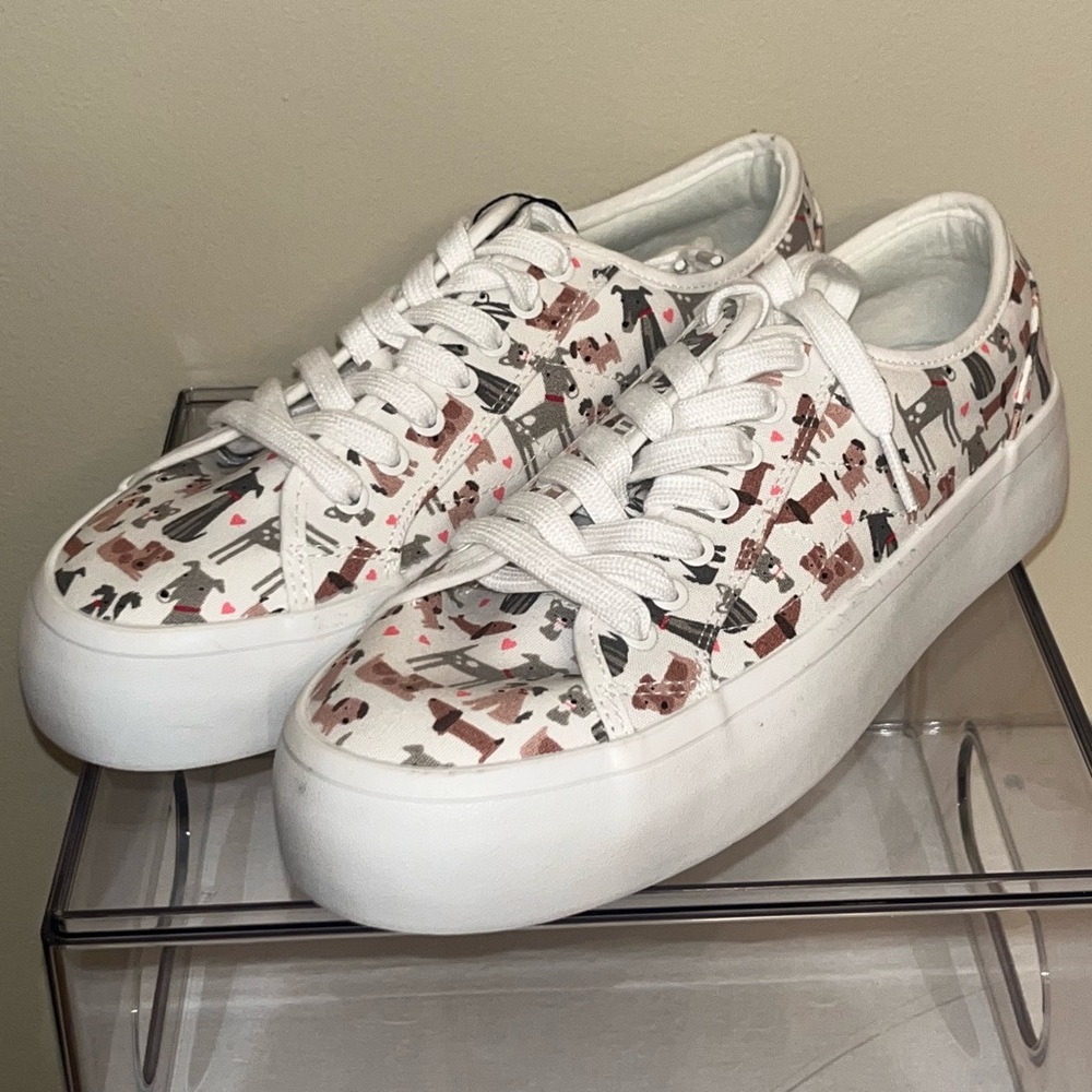 NWT Cynthia Rowley Puppy Sneakers Size 7.5 Women’s